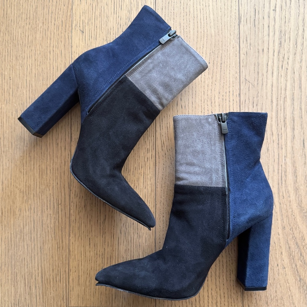 100% Suede Black Grey Blue Color-block Boots - Size 8 / 39 EUC